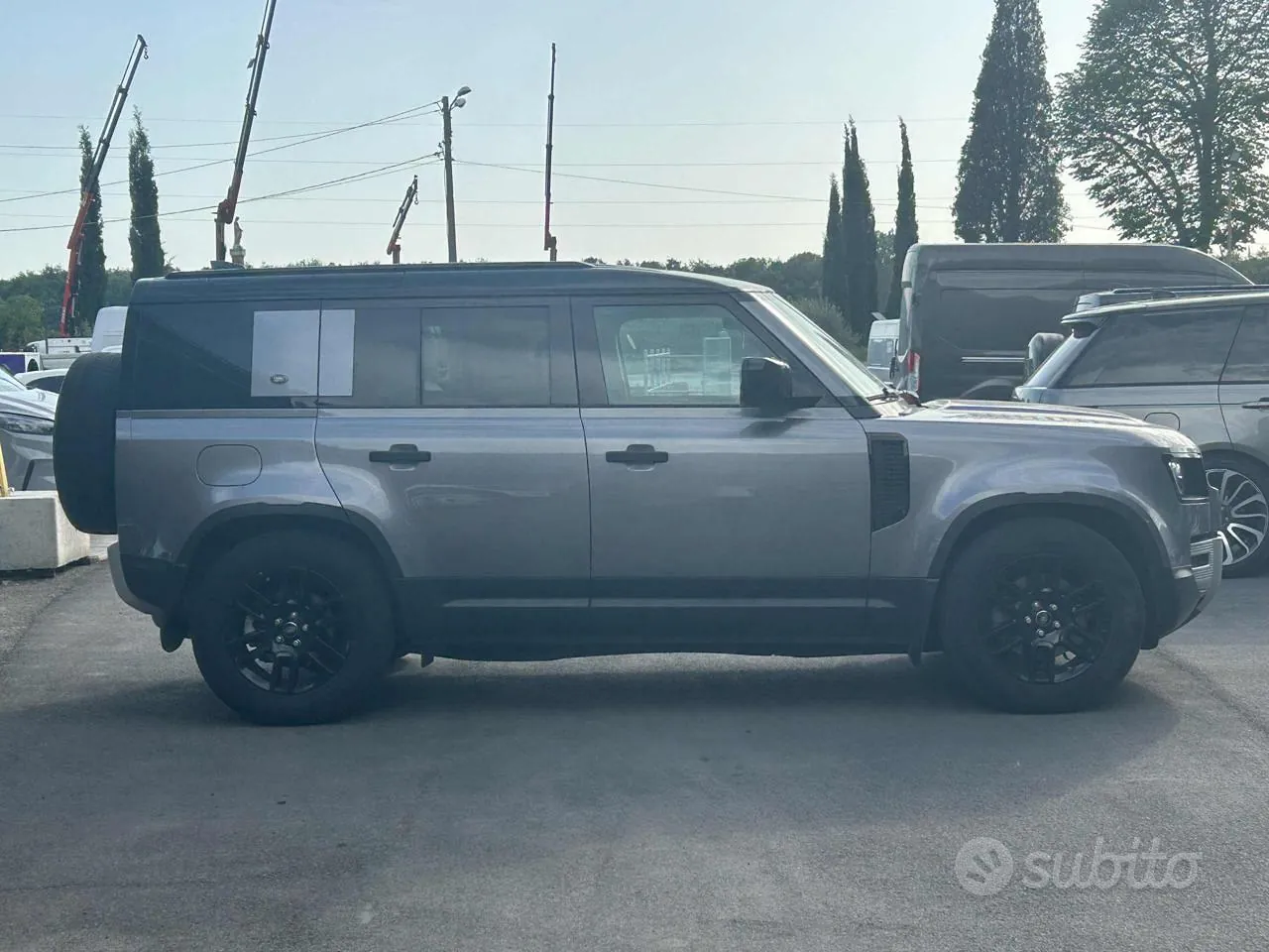 Land Rover Defender 2020 photo 5