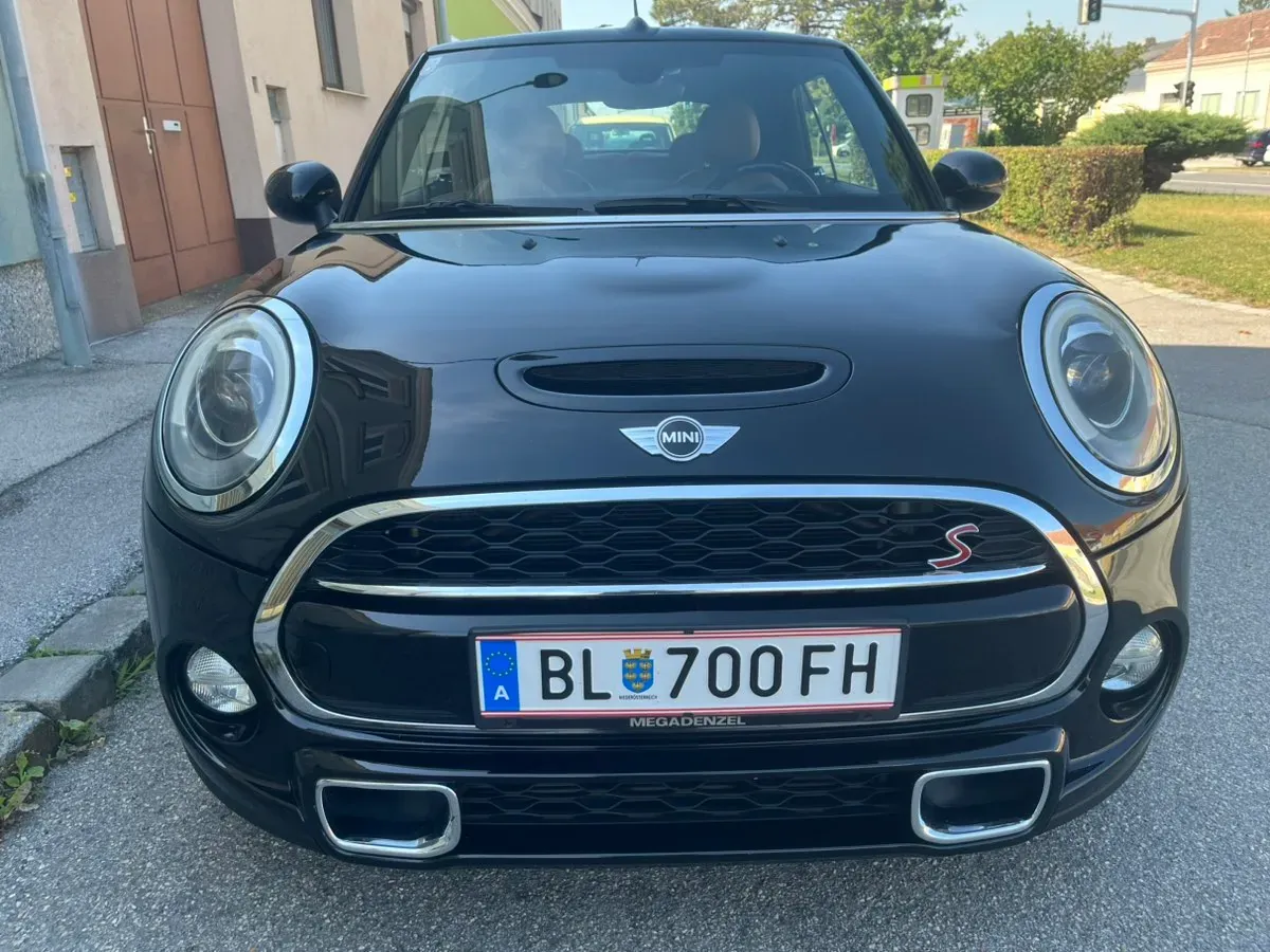 Mini Cabrio 2017 photo 2