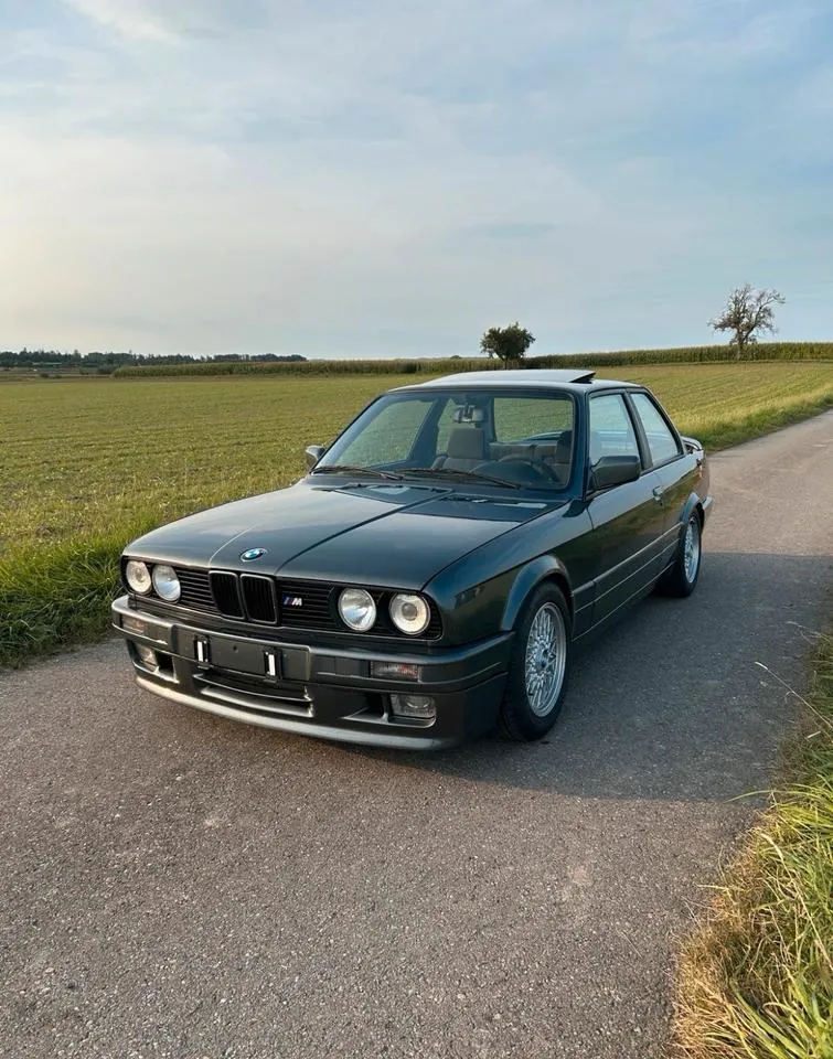 BMW E30