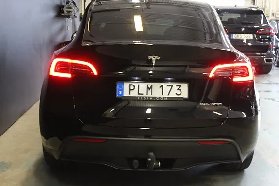 Tesla Model Y 2023 photo 4