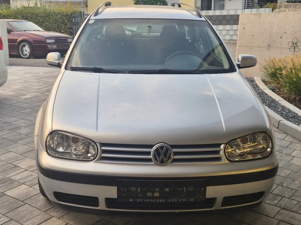 Volkswagen Golf 2002 photo 3