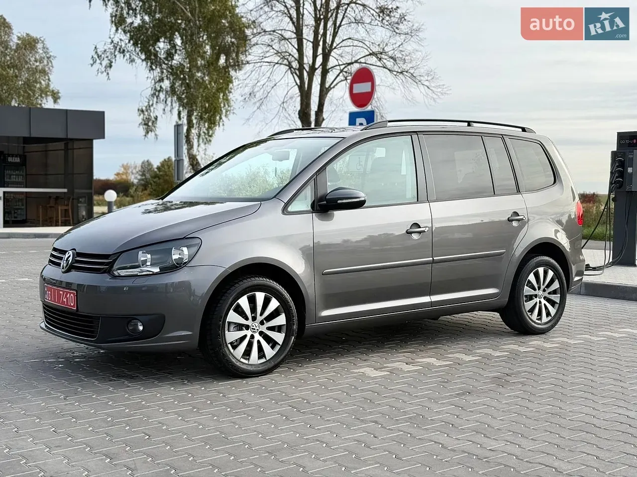 Volkswagen Touran 2011 photo 5