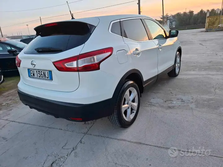 Nissan Qashqai 2014 photo 5