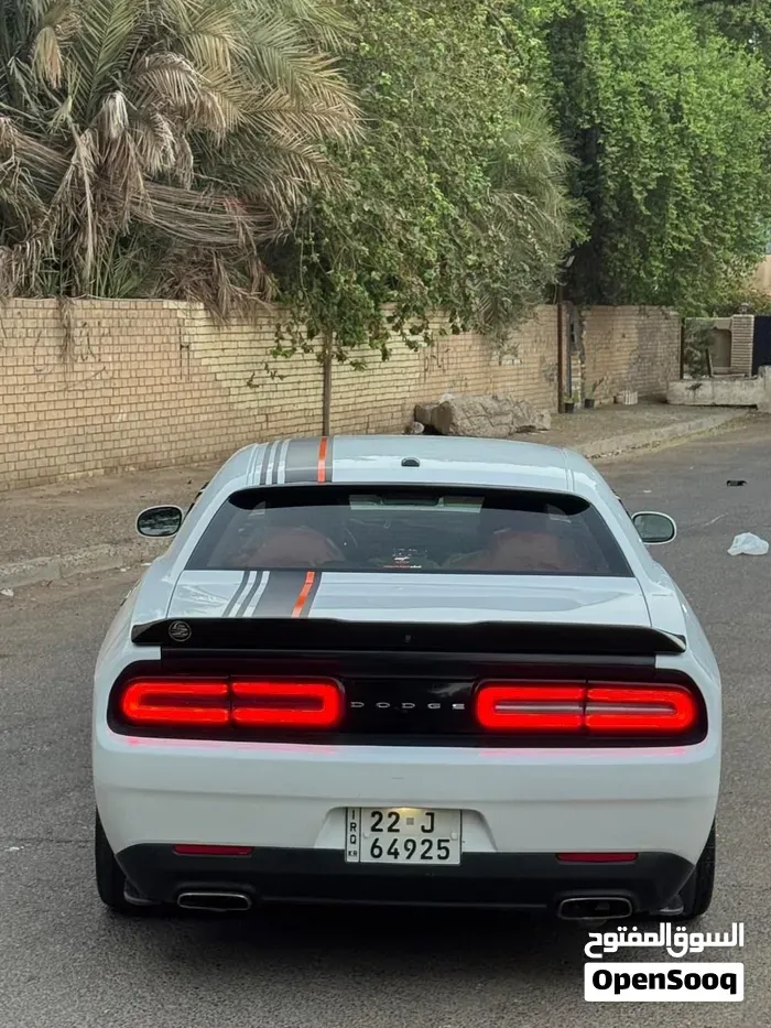 Dodge Challenger 2019 photo 2