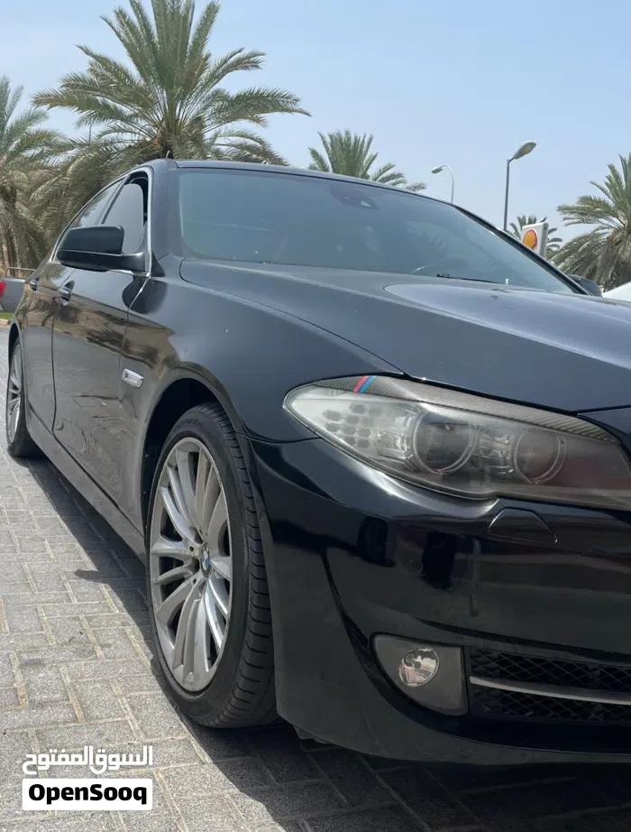 BMW 5 Series 2011 photo 3