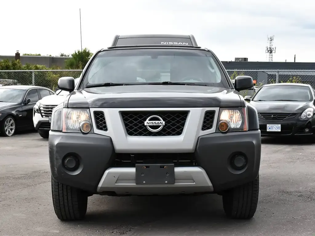 Nissan Xterra 2012 photo 2