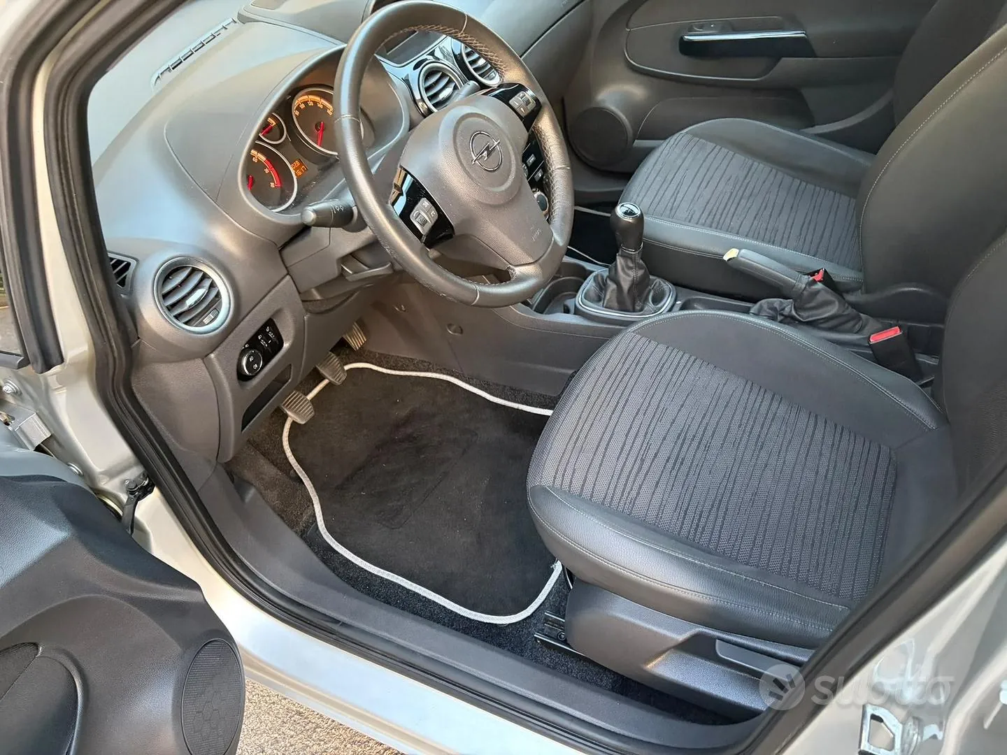 Opel Corsa 2014 photo 4