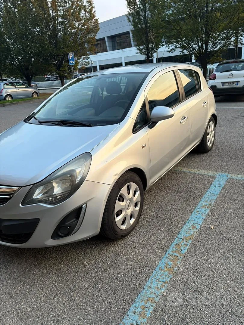 Opel Corsa 2014 photo 2