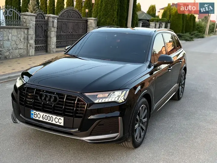 Audi Q7 2021 photo 5