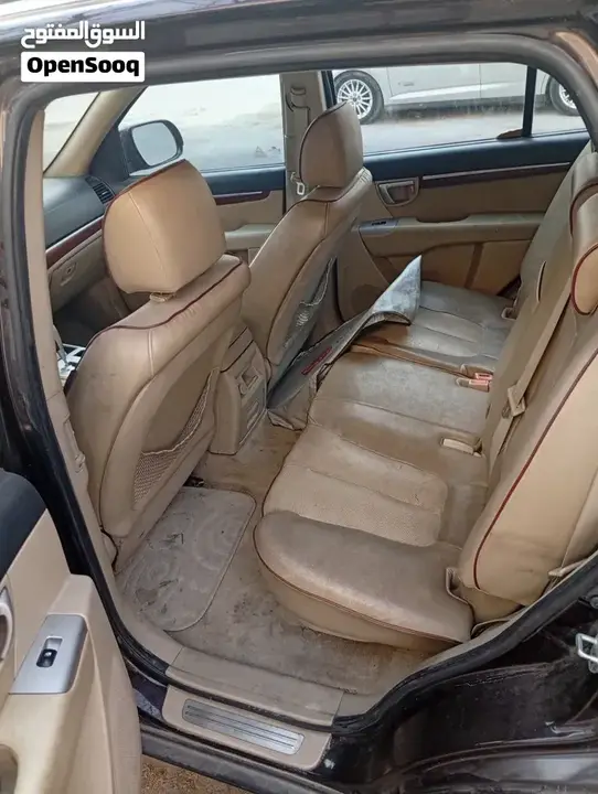 Hyundai Grand Santa Fe 2009 photo 2