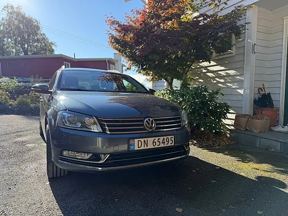 Volkswagen Passat 2011 photo 3