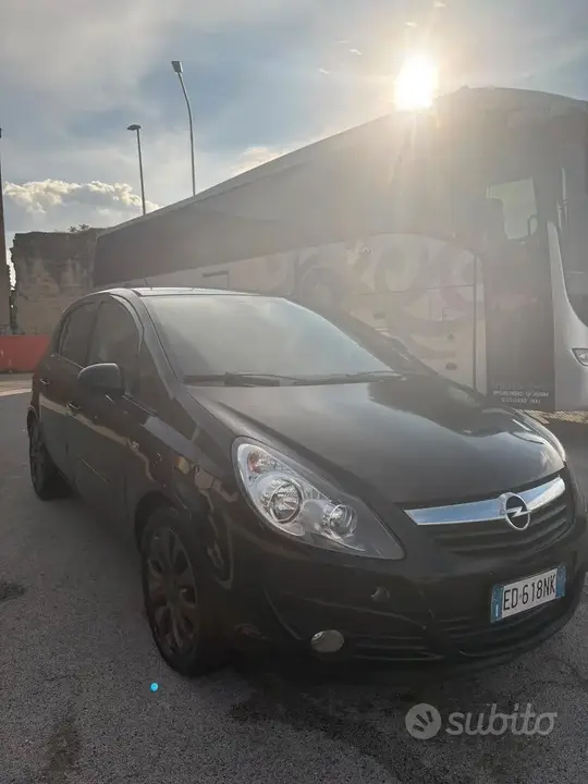 Opel Corsa 2010 photo 3