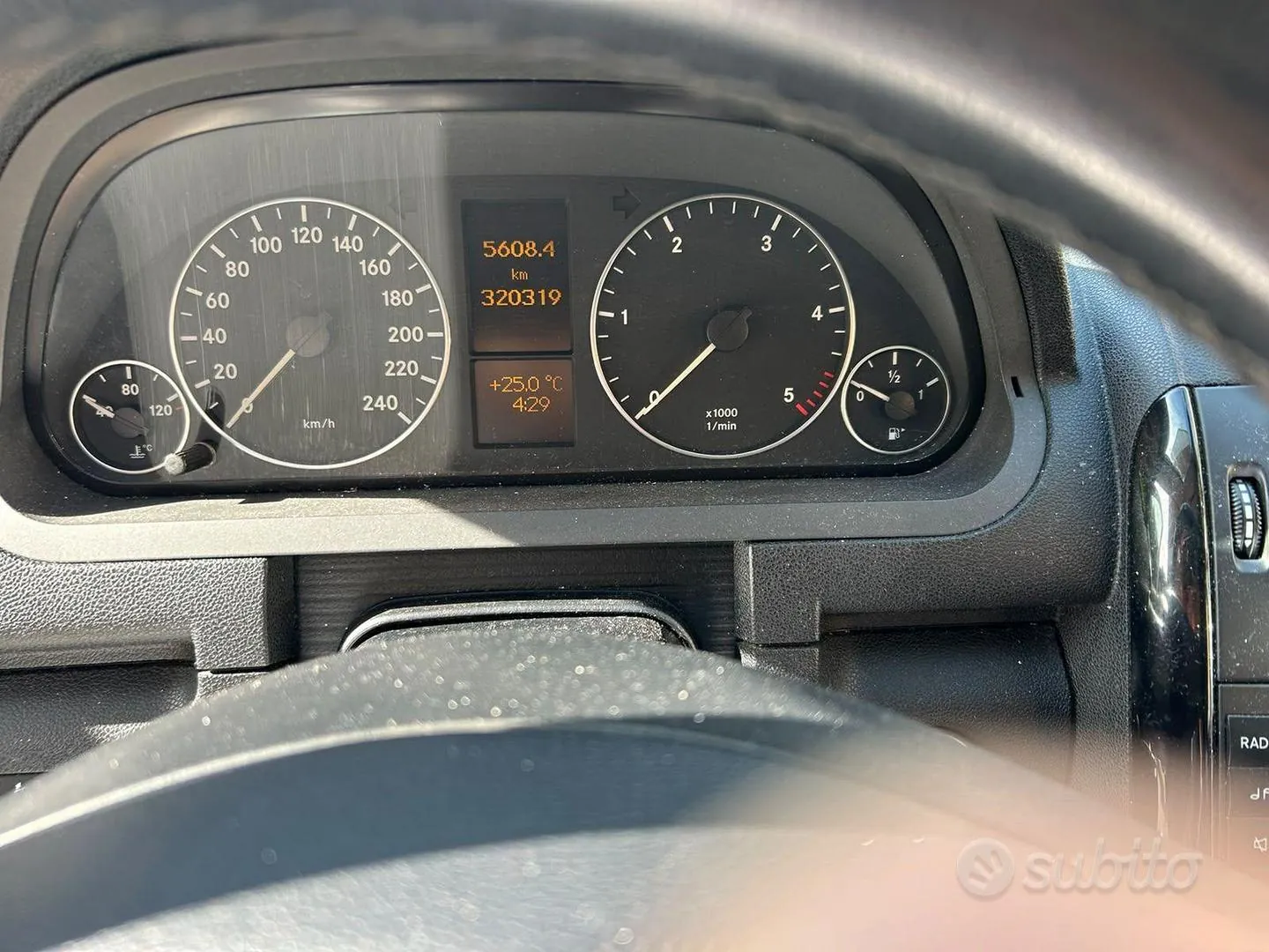 Mercedes-Benz A-Class 2013 photo 2
