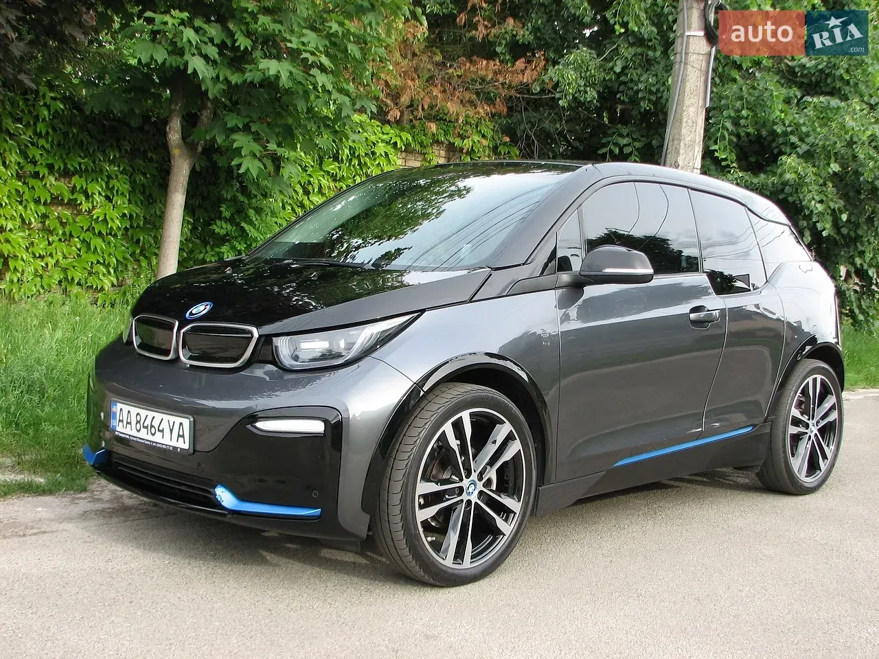 BMW I3