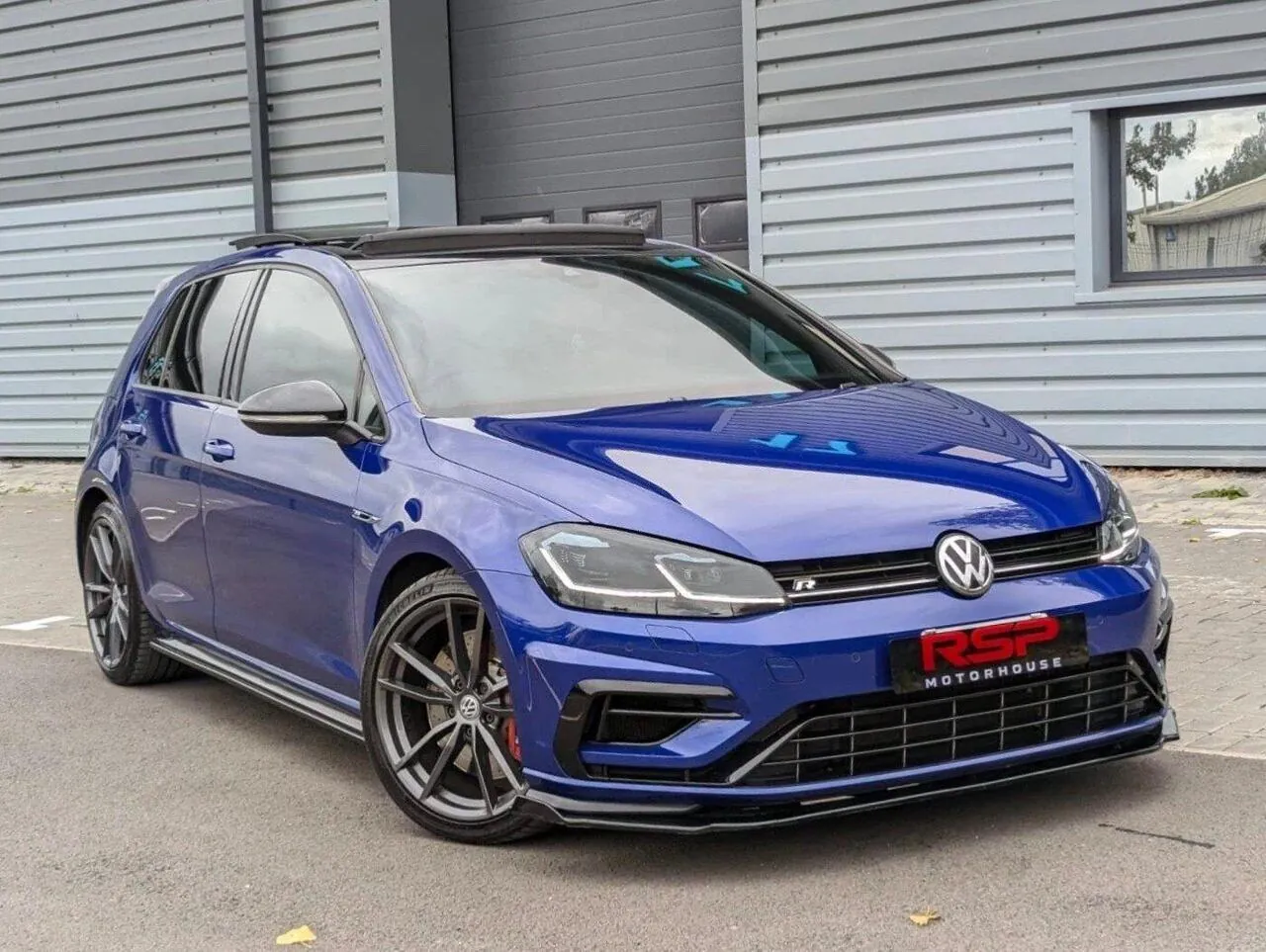 Volkswagen Golf R