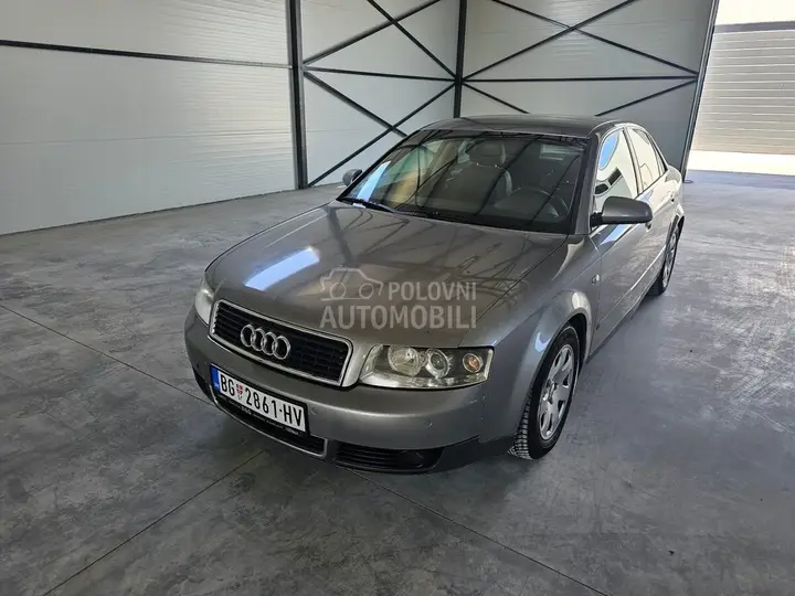 Audi A4 2002 photo 2
