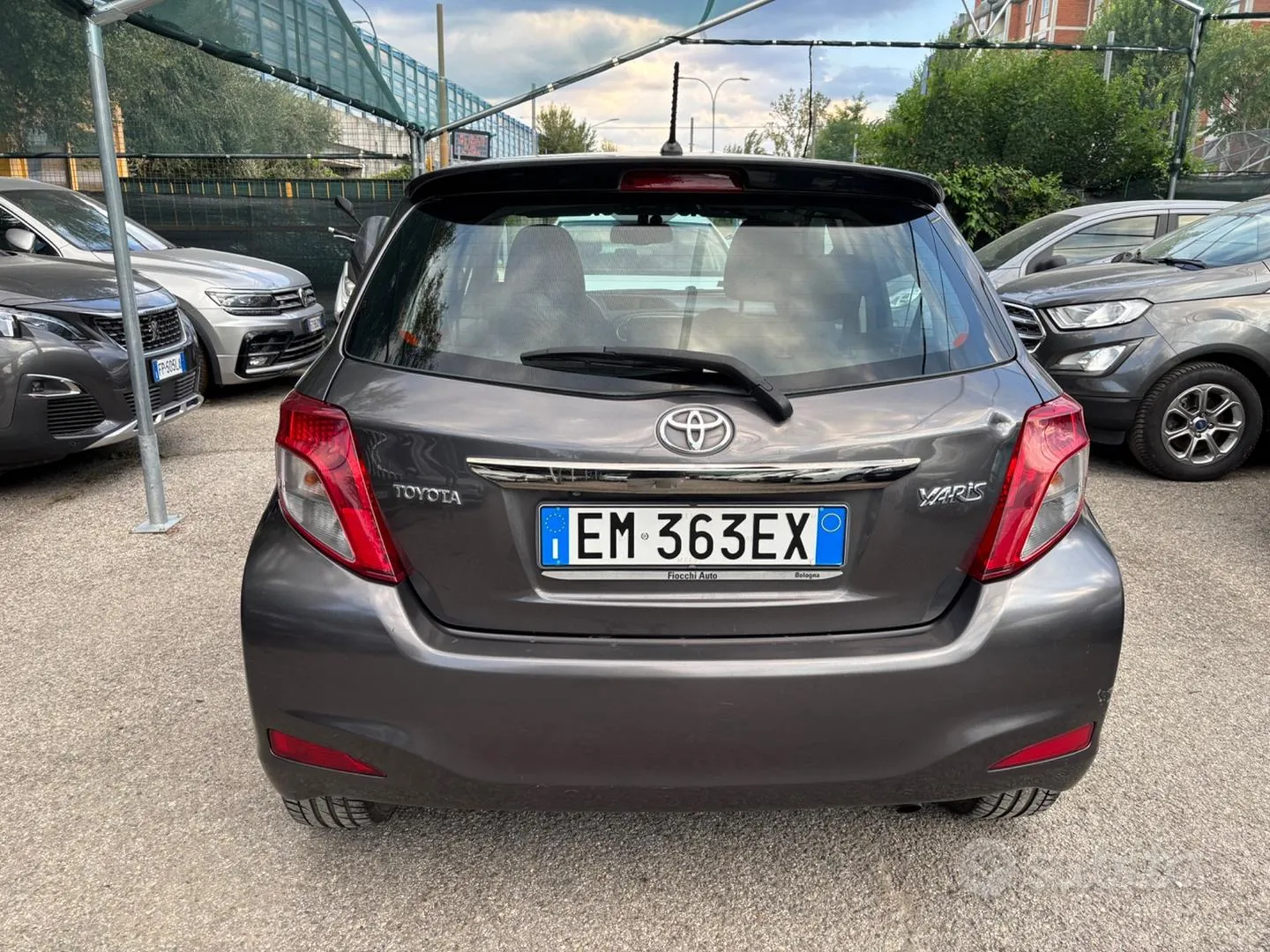 Toyota Yaris 2012 photo 5