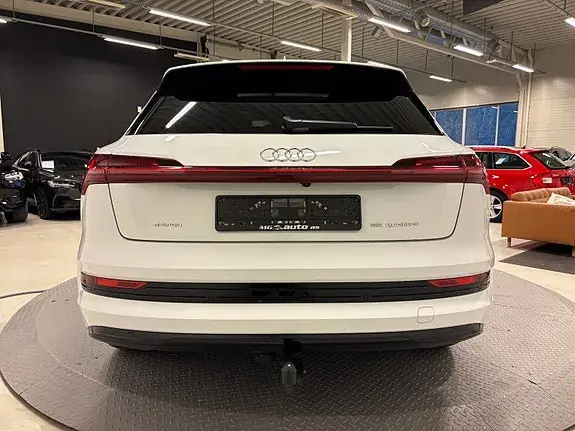Audi E-Tron 2020 photo 4