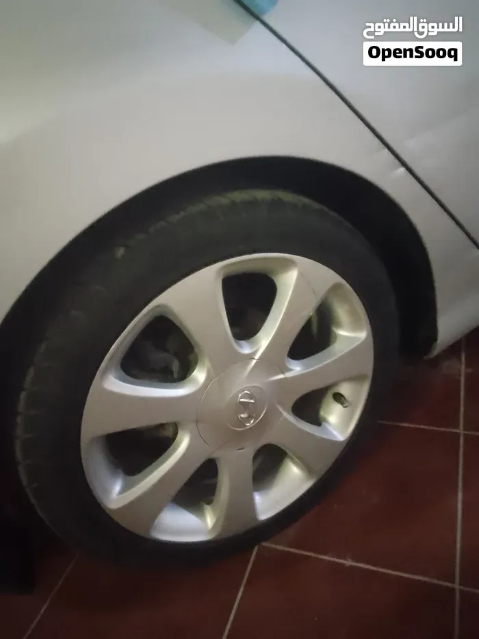 Hyundai Elantra 2013 photo 2