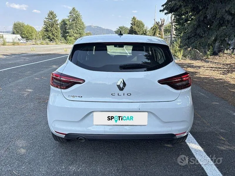 Renault Clio 2022 photo 4