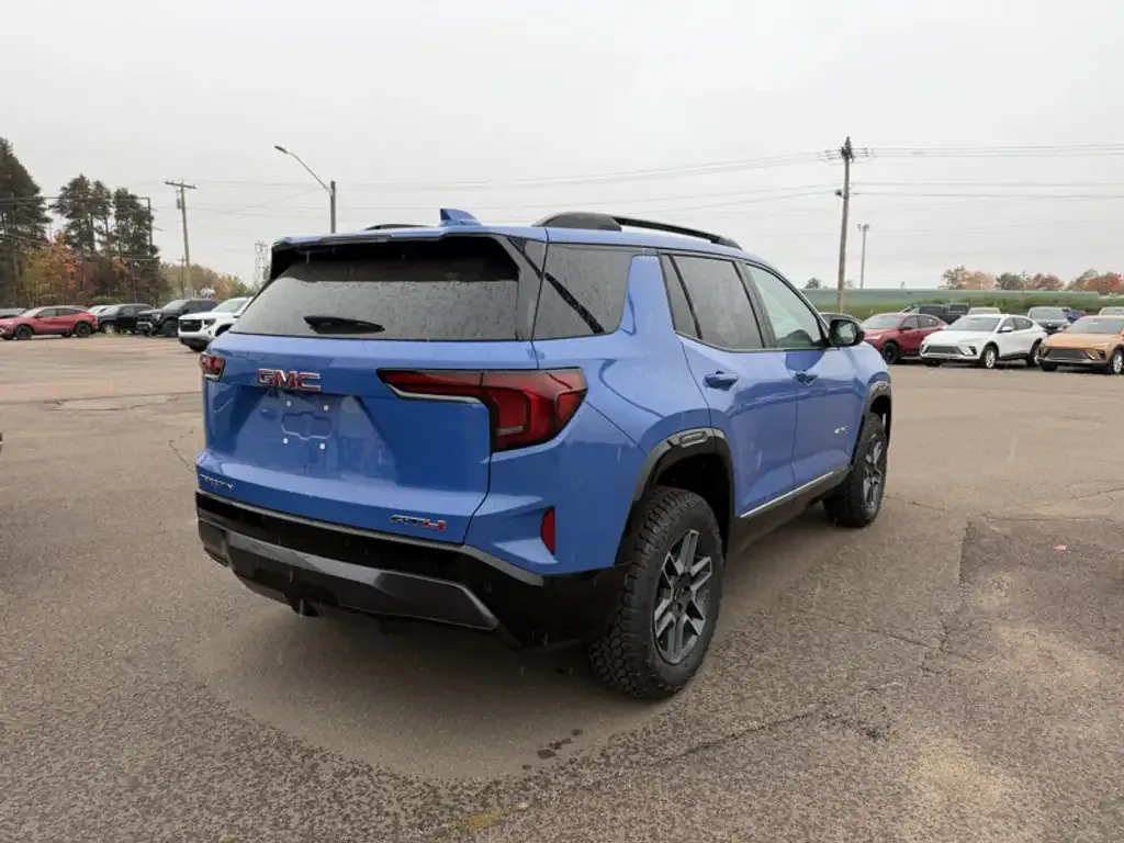 GMC Terrain 2027 photo 3