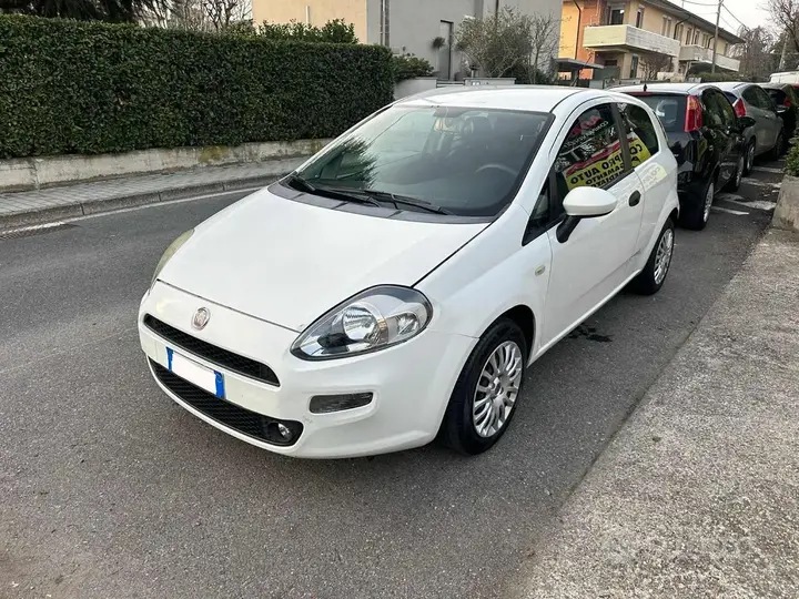 Fiat Punto Evo 2012 photo 2
