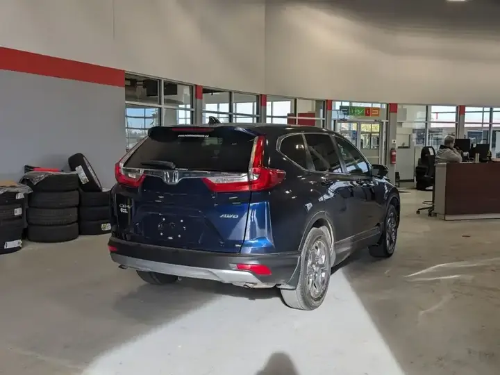 Honda Cr-V 2018 photo 2