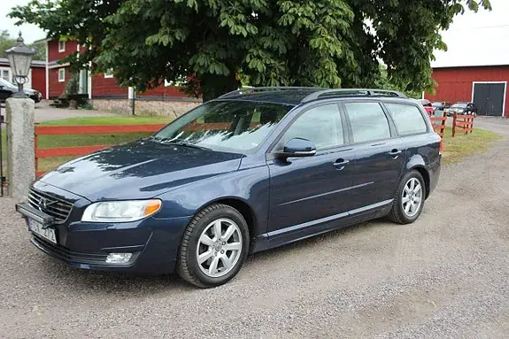 Volvo V70 2014 photo 2