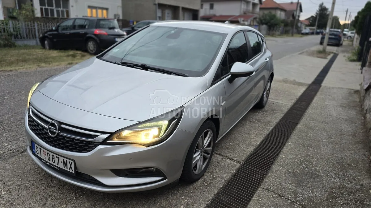 Opel Astra K 2017 photo 5