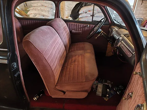Ford Tudor 1946 photo 5