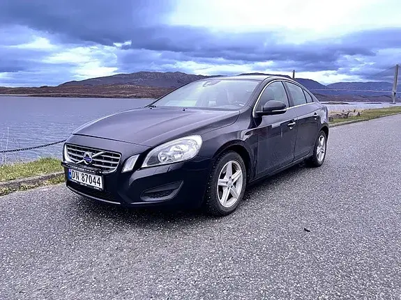 Volvo S60 2012 photo 4