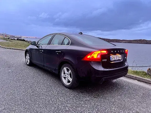 Volvo S60 2012 photo 3