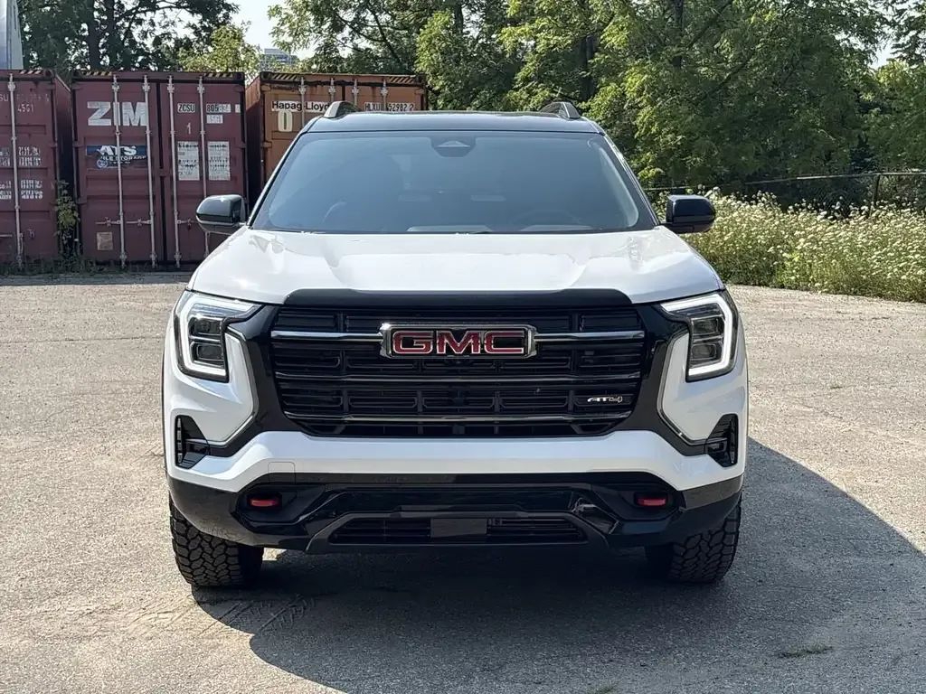 GMC Terrain 2027 photo 3