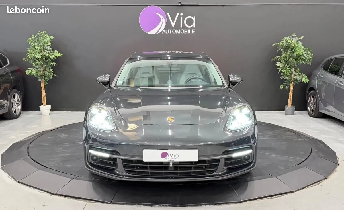 Porsche Panamera 2016 photo 2