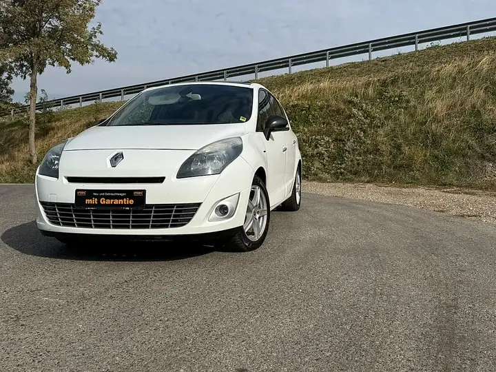 Renault Grand Scenic 2011 photo 3