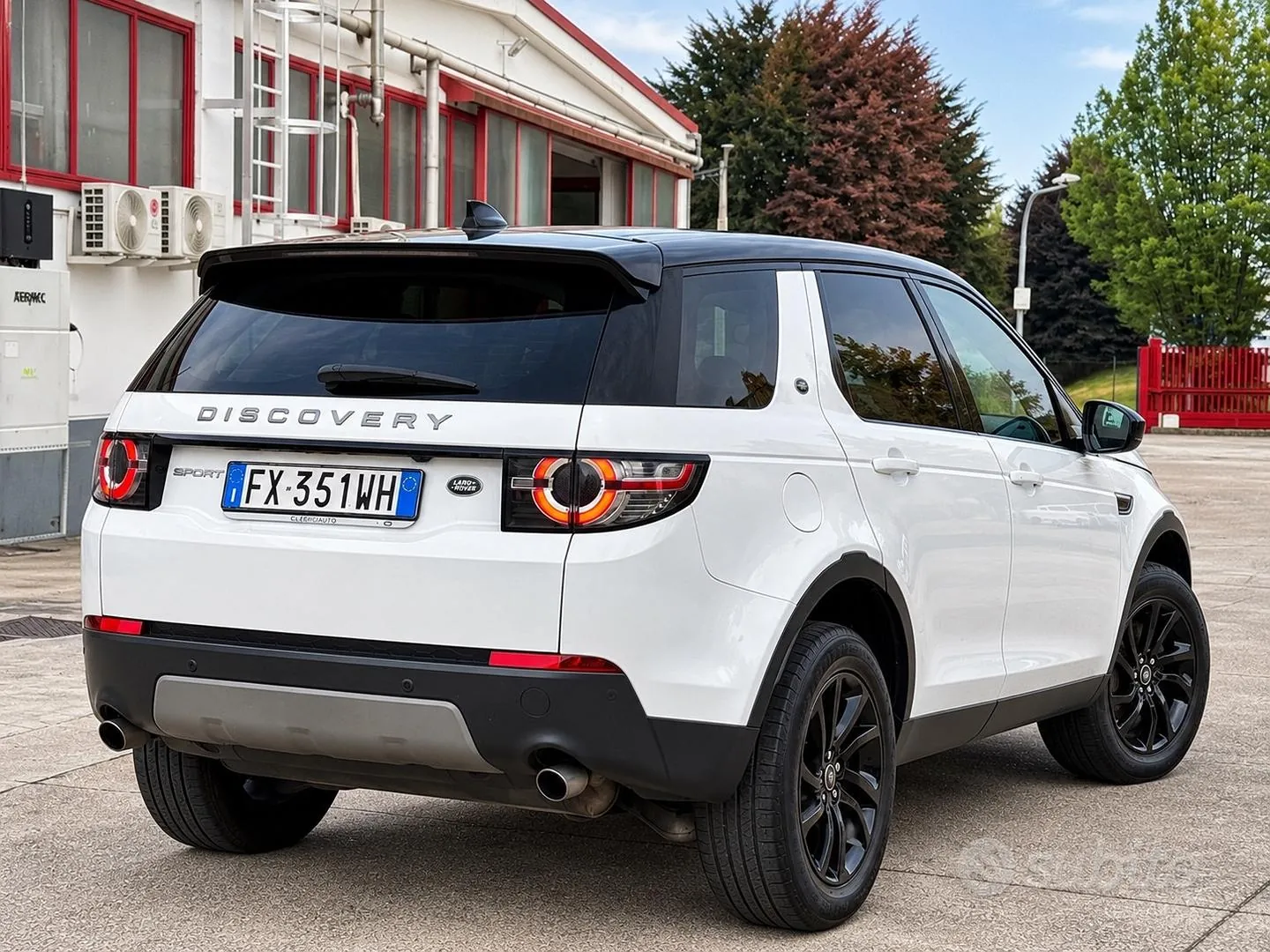 Land Rover Discovery Sport 2019 photo 4