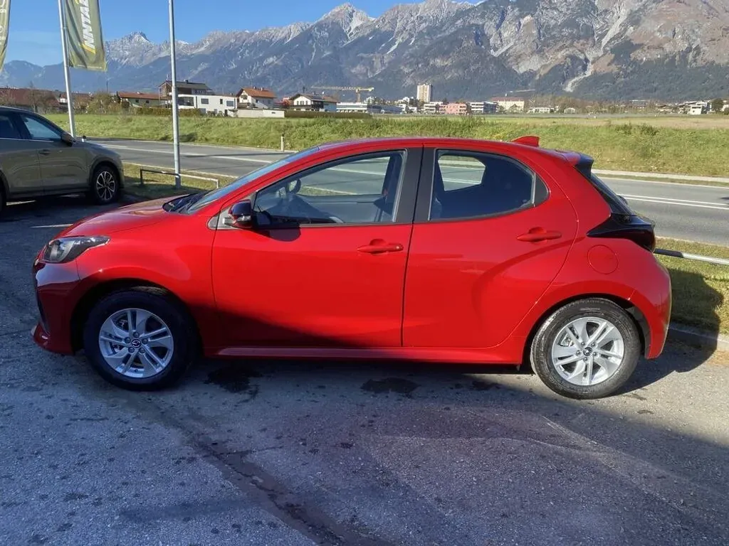 Mazda Mazda2 2025 photo 3