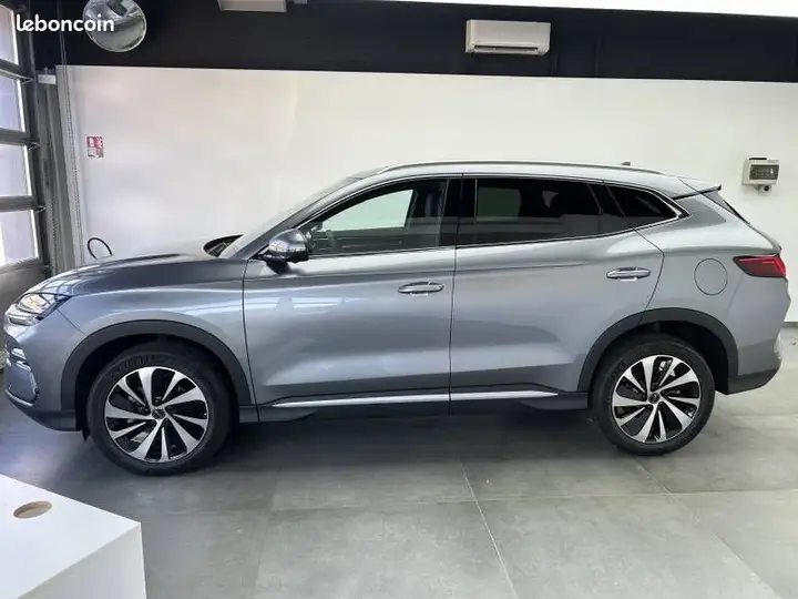 BYD Seal U 2026 photo 3