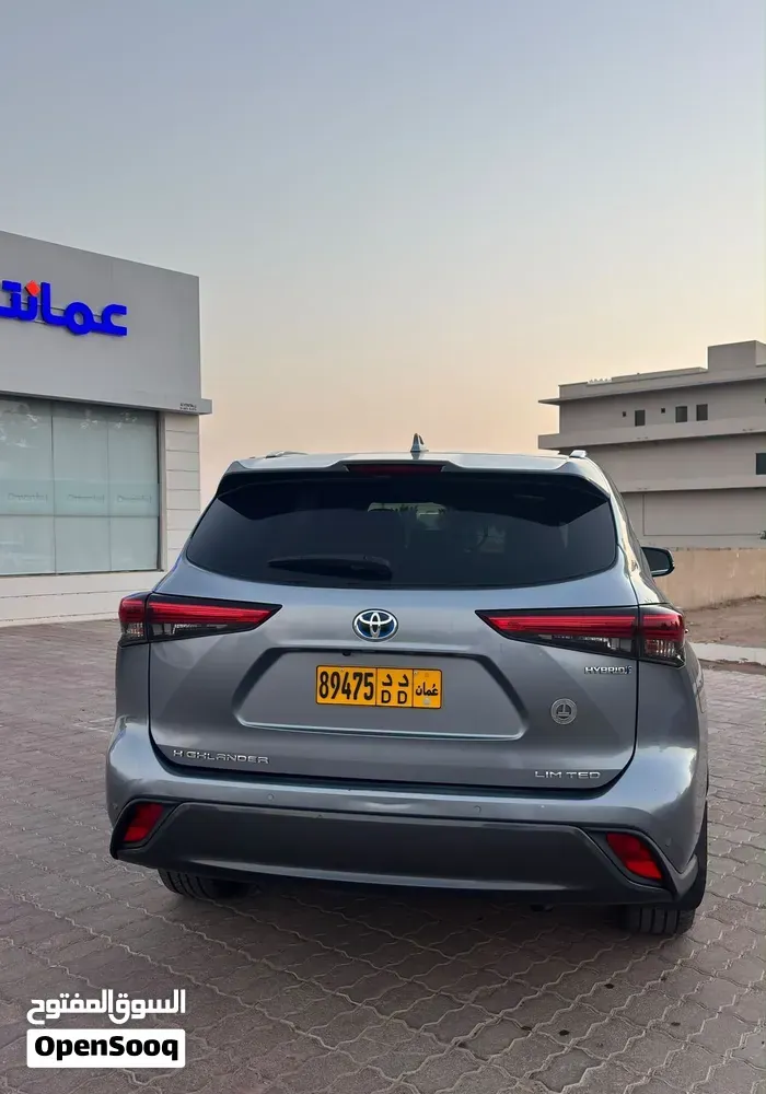 Toyota Highlander 2022 photo 2