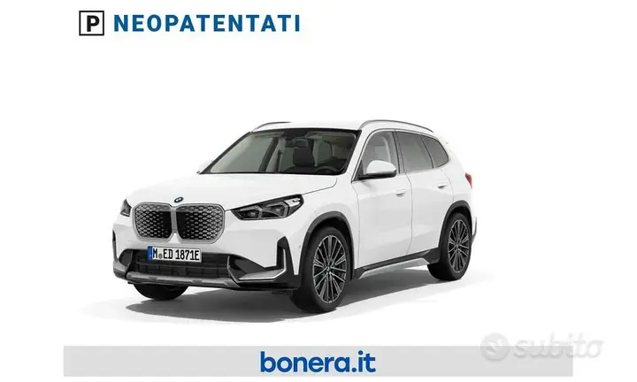 BMW Ix1