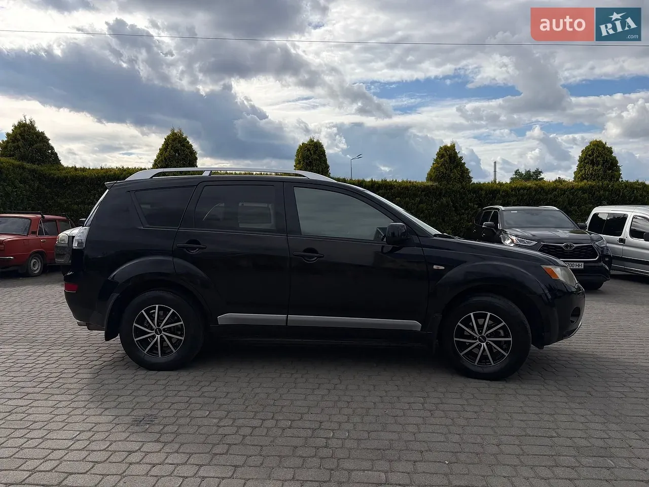 Mitsubishi Outlander Xl 2008 photo 4
