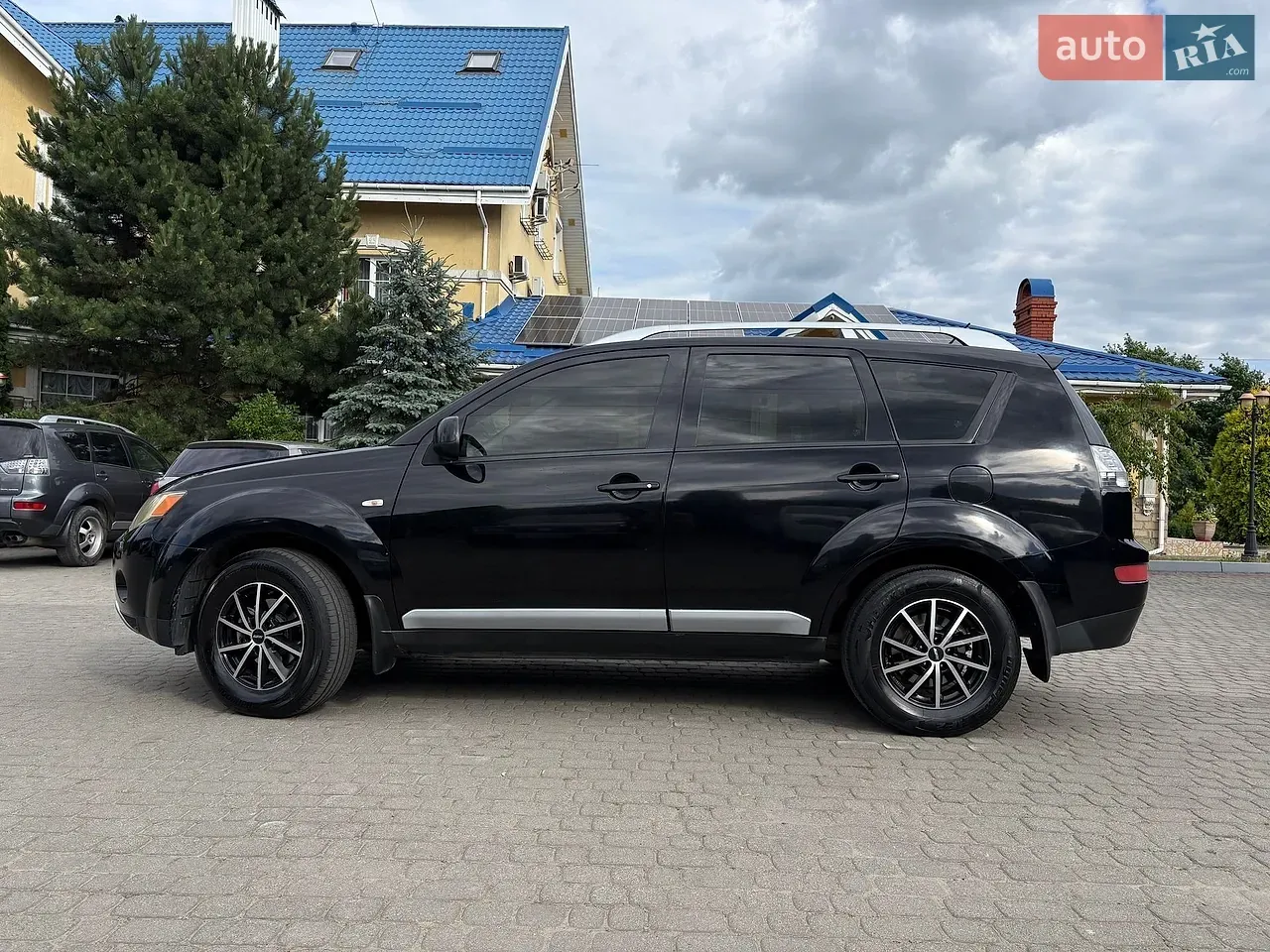 Mitsubishi Outlander Xl 2008 photo 5