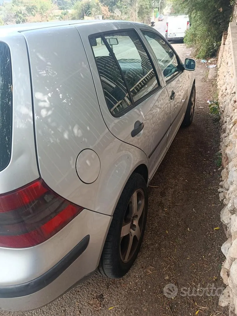 Volkswagen Golf 2004 photo 2