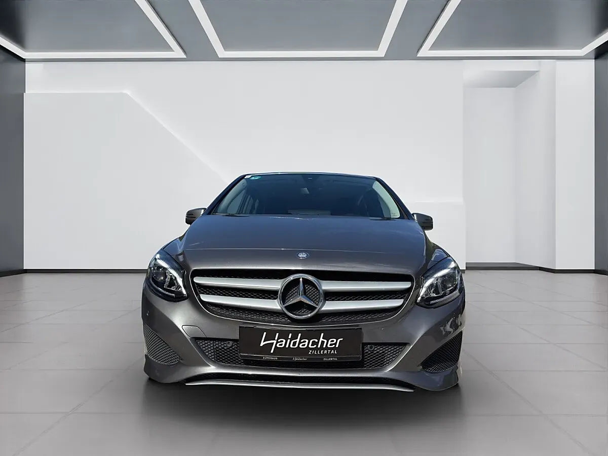 Mercedes-Benz B-Class 2015 photo 3