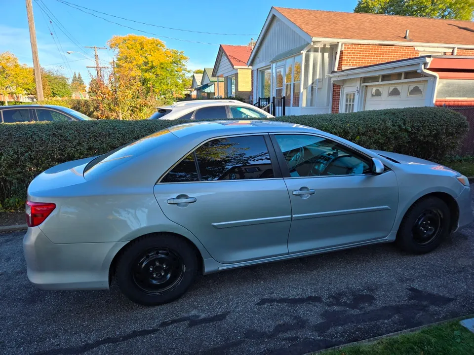 Toyota Camry 2014 photo 2