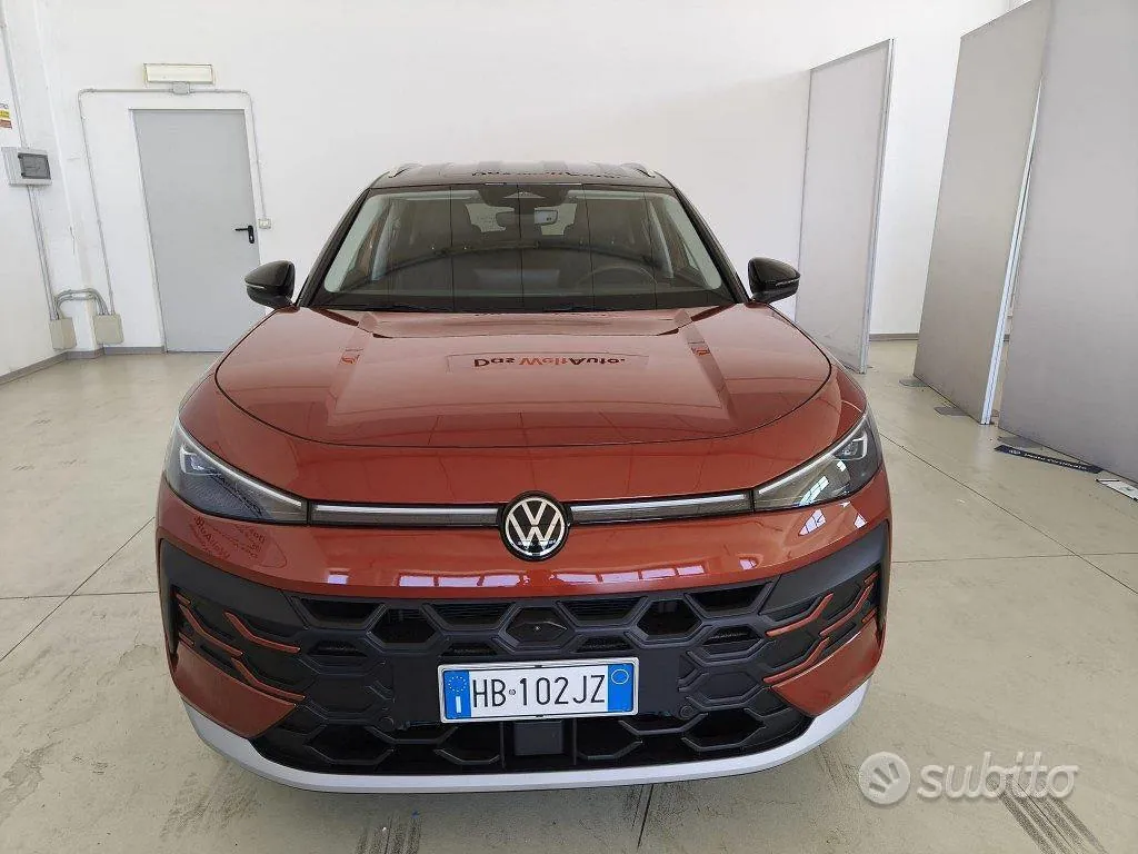 Volkswagen T-Roc 2026 photo 2