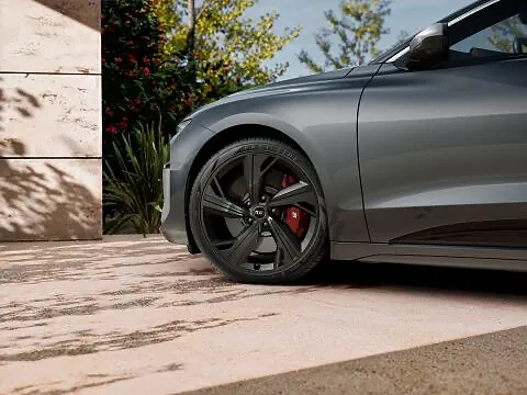 Audi S6 E-Tron 2025 photo 4