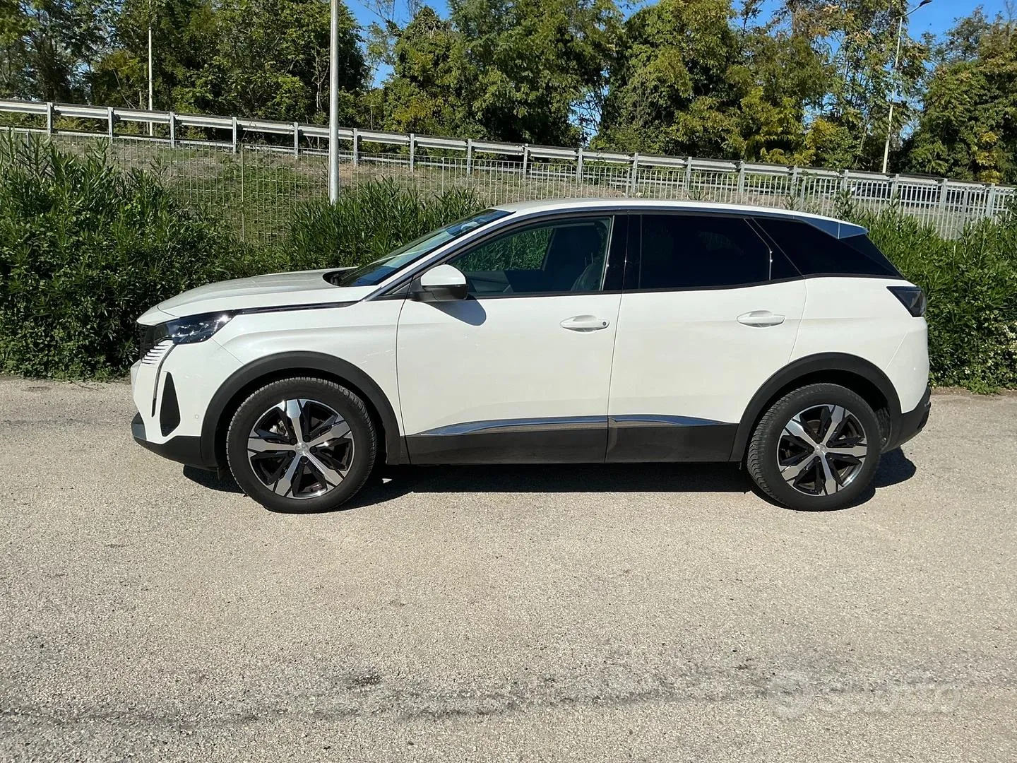 Peugeot 3008 2021 photo 3