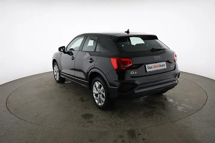 Audi Q2 2023 photo 2