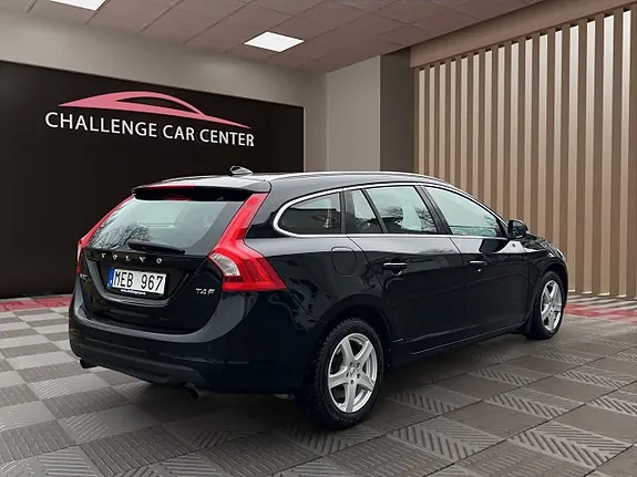 Volvo V60 2012 photo 5